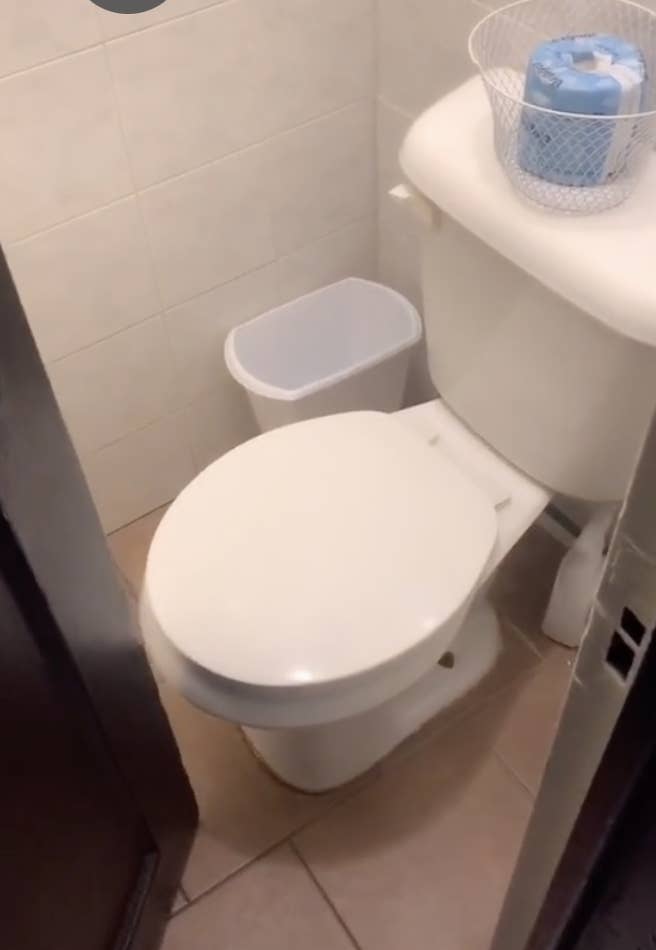 Look Inside Viral 'Worst Apartment Ever' in NYC With No Bathroom