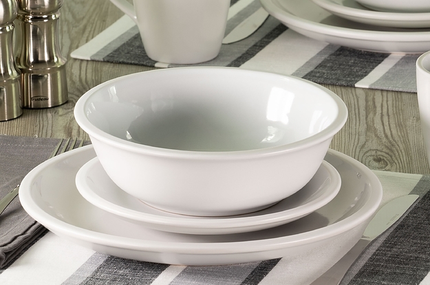 The white stoneware set on a table