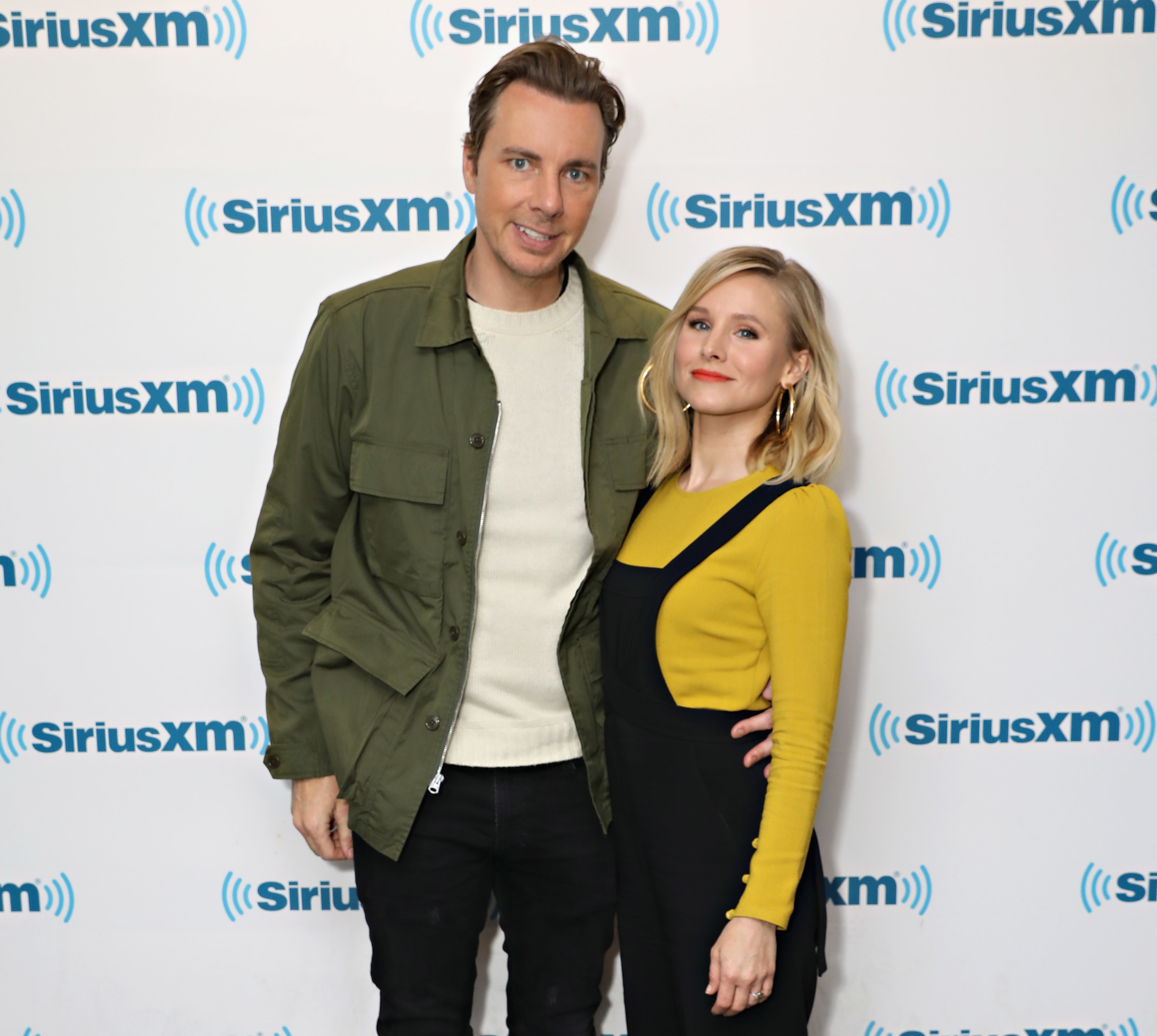 Kristen Bell Responds To Comment Saying She And Dax Shepard Cant Stand Each Other