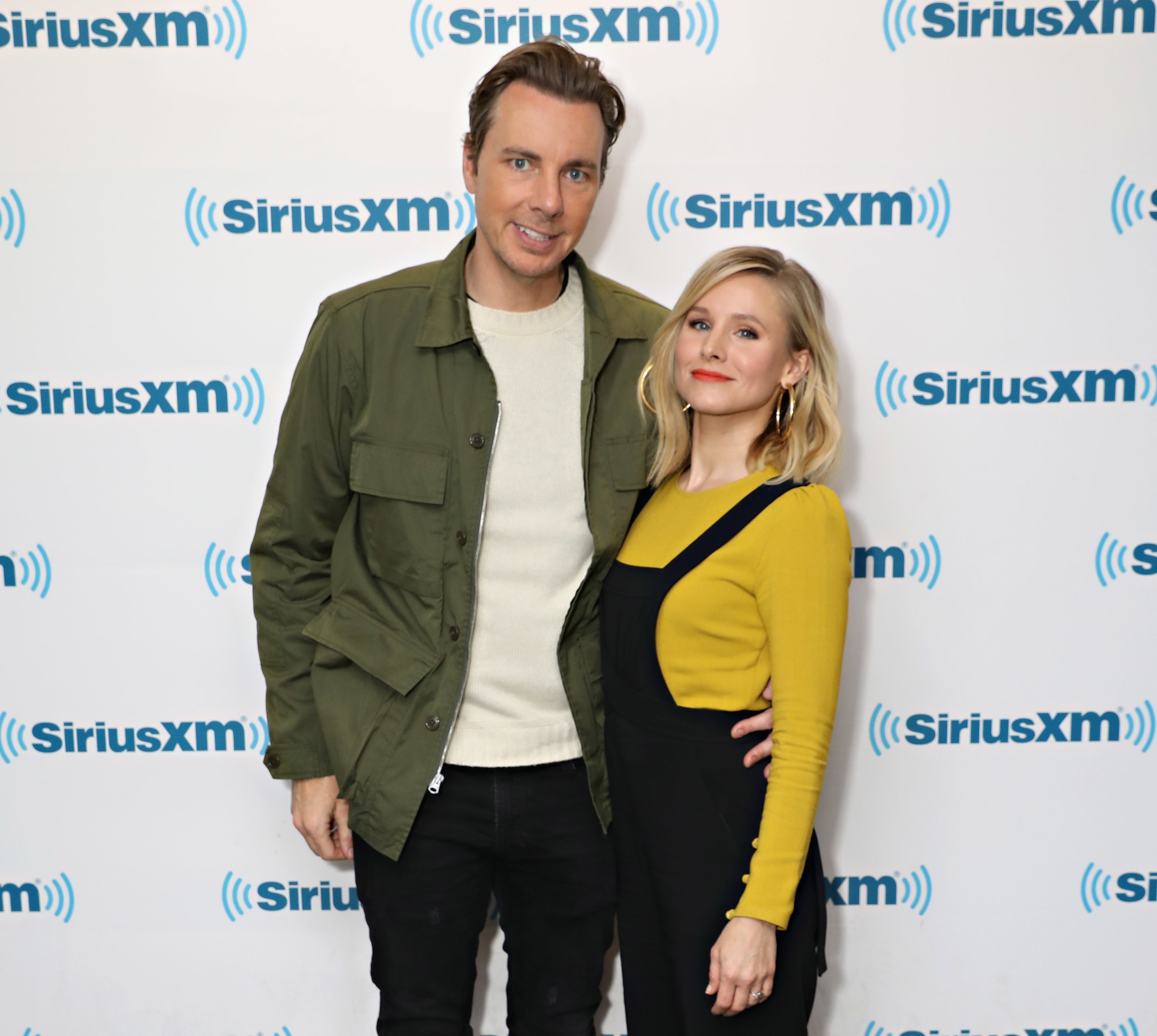 Kristen Bell Responds To Comment Saying She And Dax Shepard Can T Stand Each Other