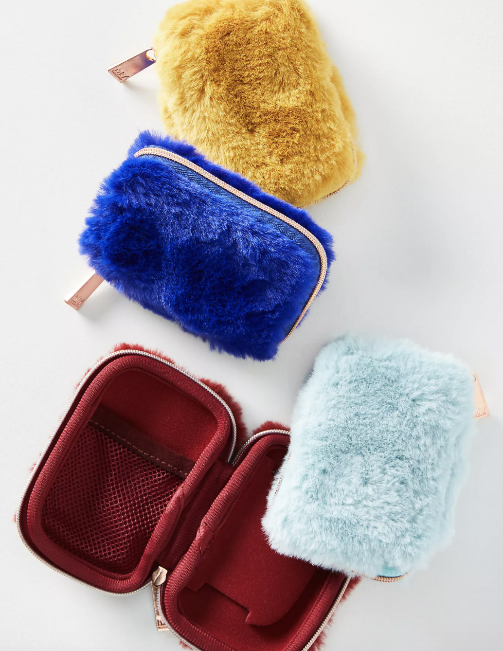 the four colors of the faux fur case