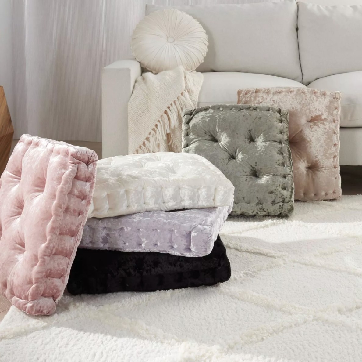 The square cushion in different colors