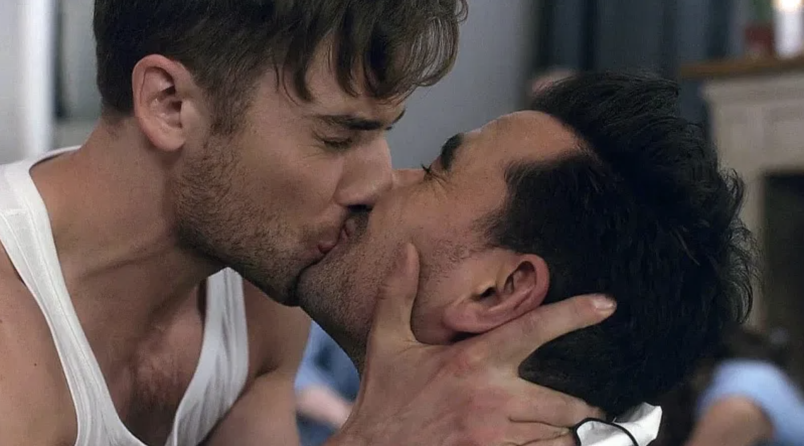 17 Straight Men Reveal Gay Hookup/Sex Experiences