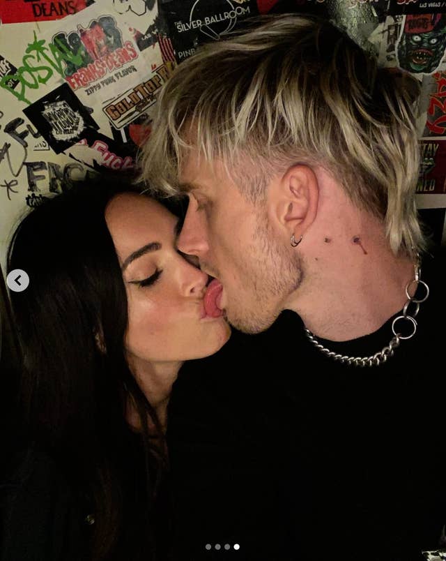 Machine Gun Kelly Appears To Reveal That He Wears Megan Fox S Blood In A Necklace