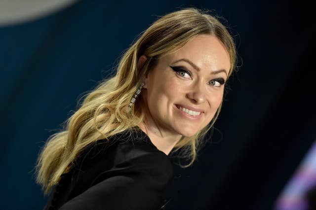 Olivia Wilde S Praise Of Harry Styles Has Sparked A Debate About Standards Men Are Held To