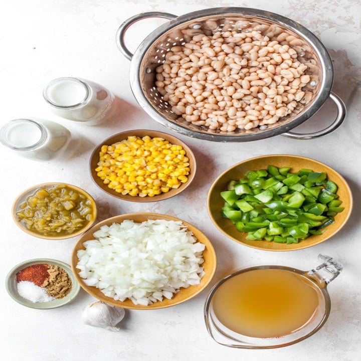 Ingredients for white bean enchilada soup.