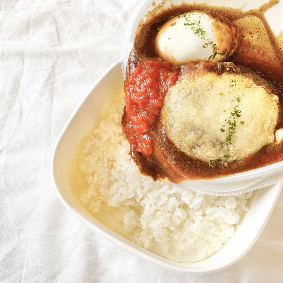 肉厚で旨味すご セブンの モッツァレラソースのロコモコ丼 が絶品でした 肉厚で旨味すご セブンの モッツァレラソースのロコモコ丼 が絶品でした