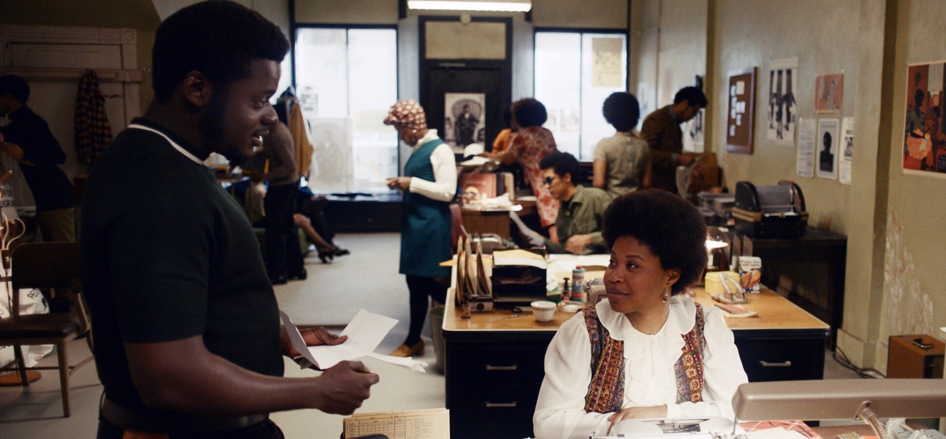 Daniel Kaluuya as Fred Hampton talking to Dominique Fishback as Deborah Johnson in Judas and the Black Messiah