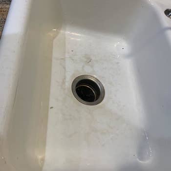 Reviewer photo of sink before using eraser sponge