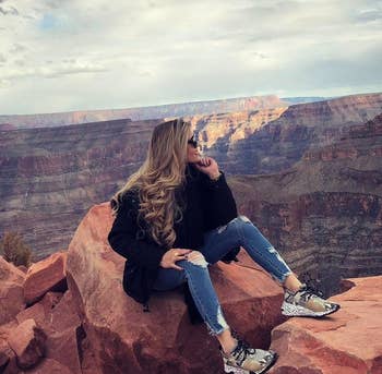 a different reviewer wearing the sneakers while at the Grand Canyon