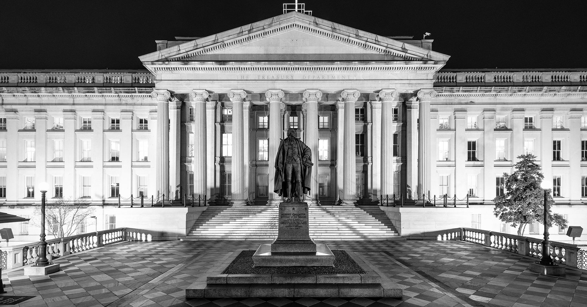 A New Survey Of The Financial Industry Shows Significant Support For The FinCEN Files Investigation