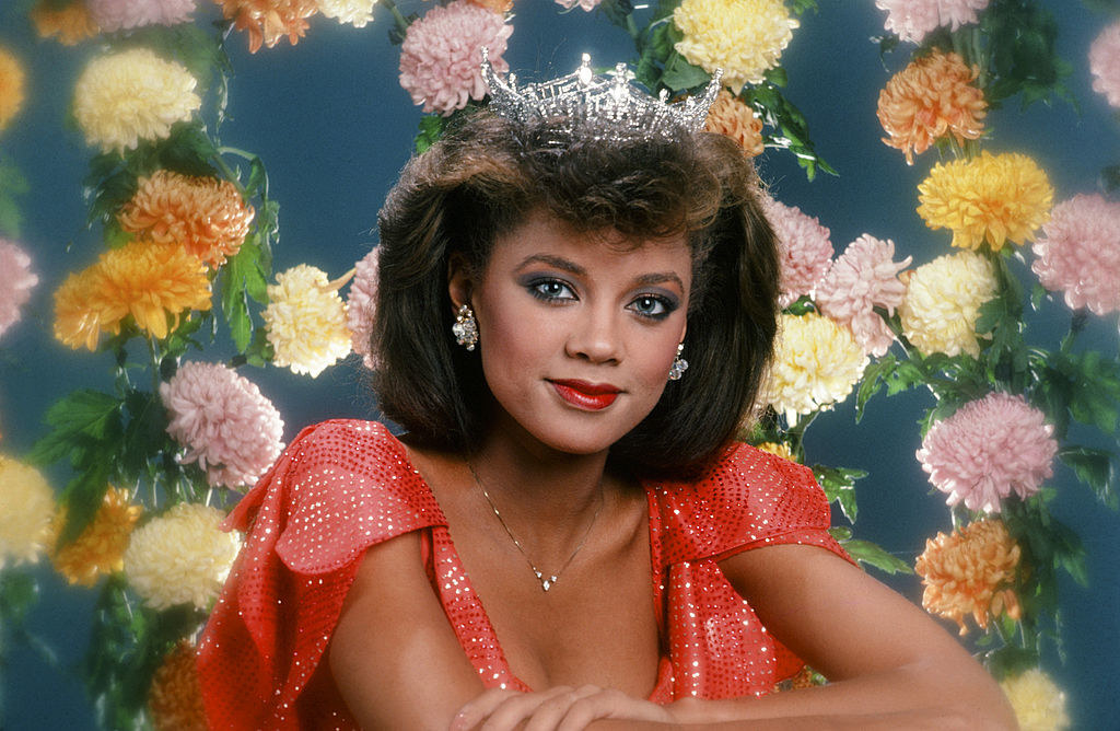Miss New York Vanessa Williams winner of the 57th Miss America Pageant for 1984