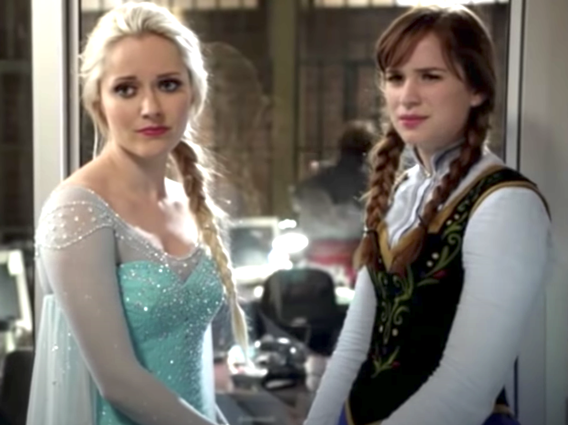 Elsa and Anna in Once Upon a Time