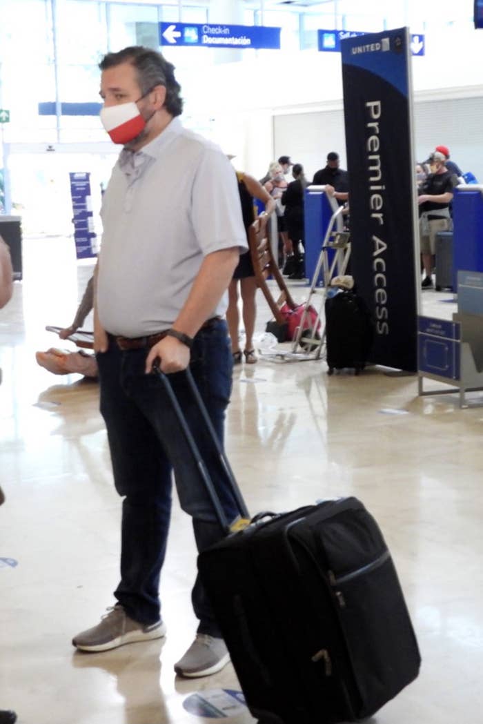 Ted Cruz at the Cancun airport