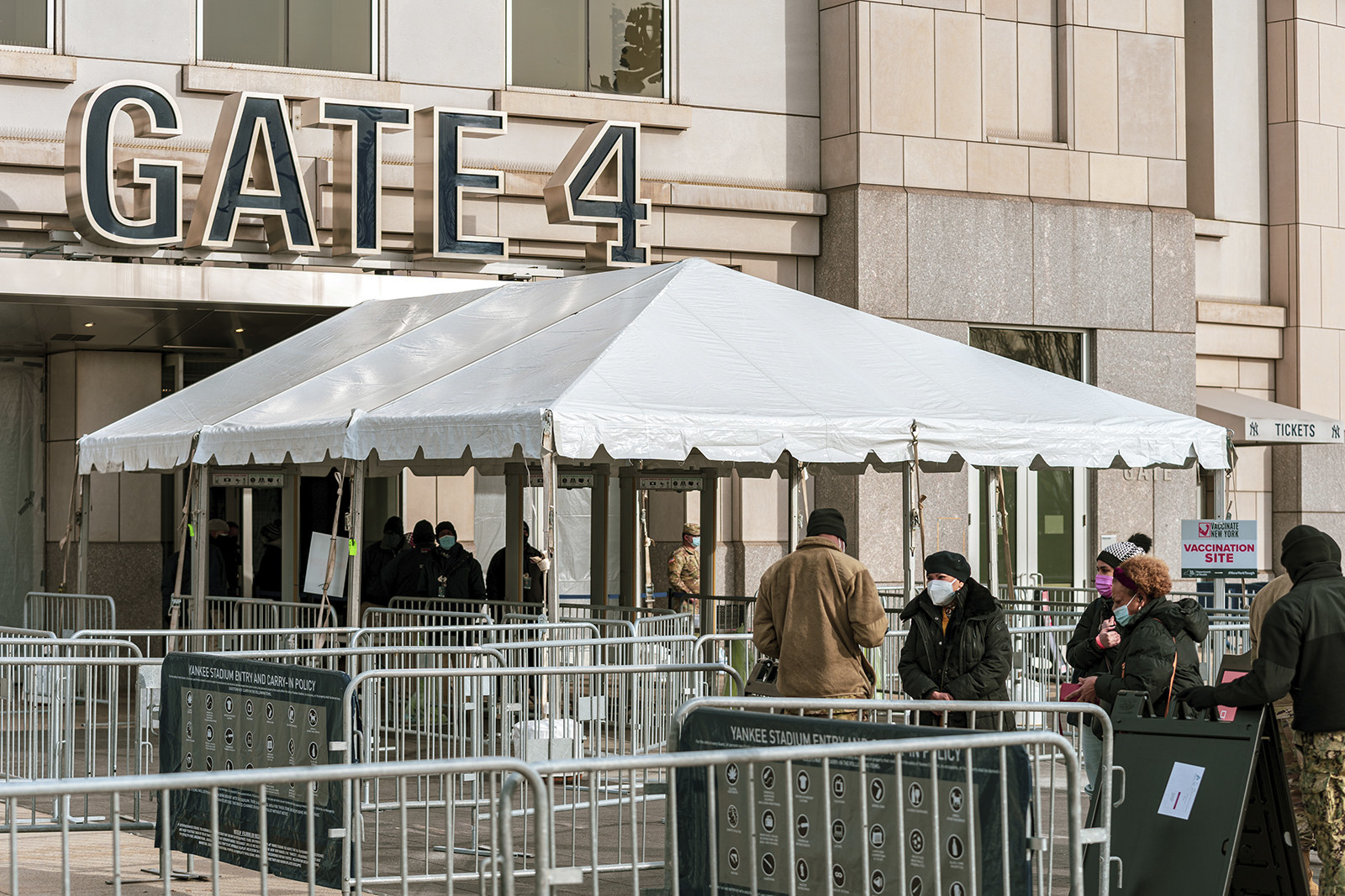 Yankee Stadium vaccination site to open Friday: Governor & Mayor