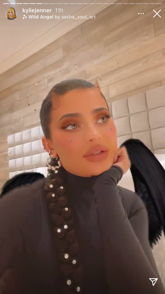 Coronavirus Kylie Jenner Criticized For Flouting Covid 19 Guidelines To Throw Birthday Party For Stormi
