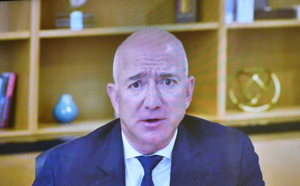 s Jeff Bezos to step down – DW – 02/02/2021