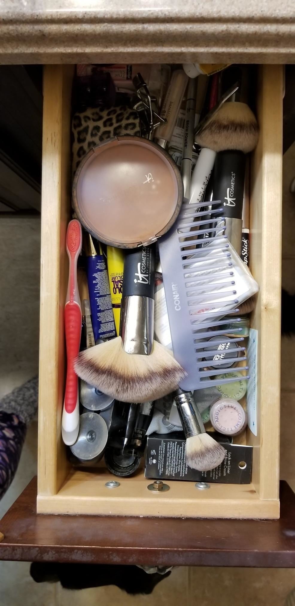 Bathroom Organization: Makeup, Hair Products, Lotions, and Everything Else!  — Chaos Organizing
