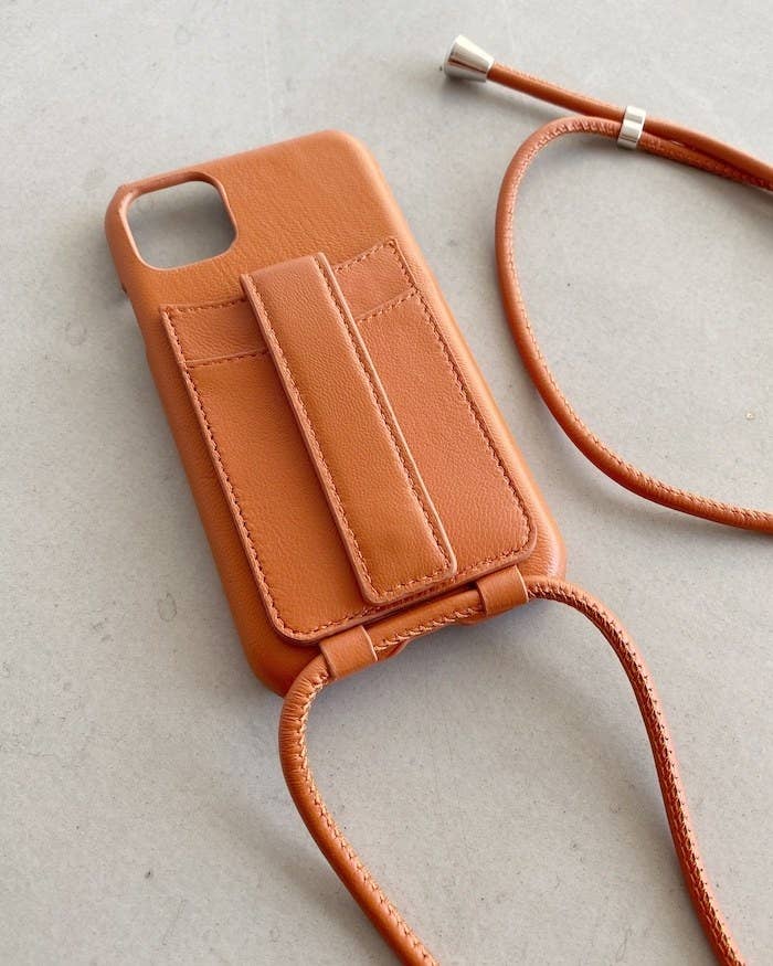 これは買って損なし ユニクロの 高見えワンピース 着回し力がすごいんです