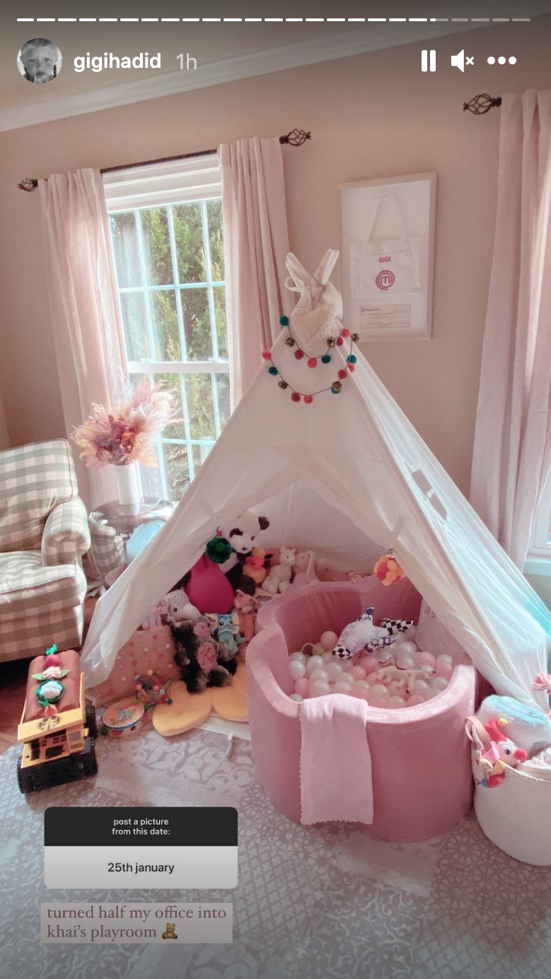 Khai's playroom as a play tent