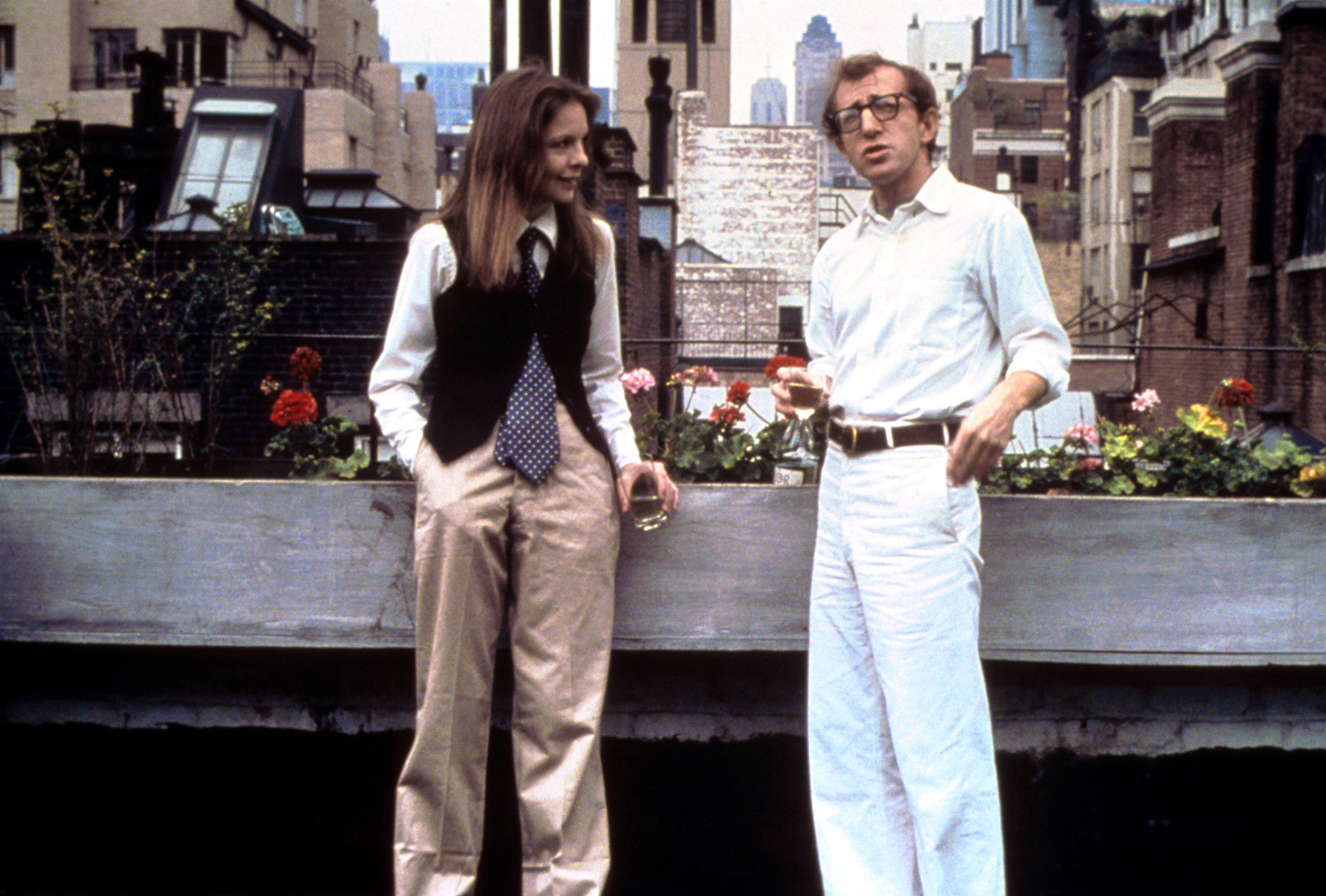 Alvy and Annie standing on a rooftop in Annie Hall 