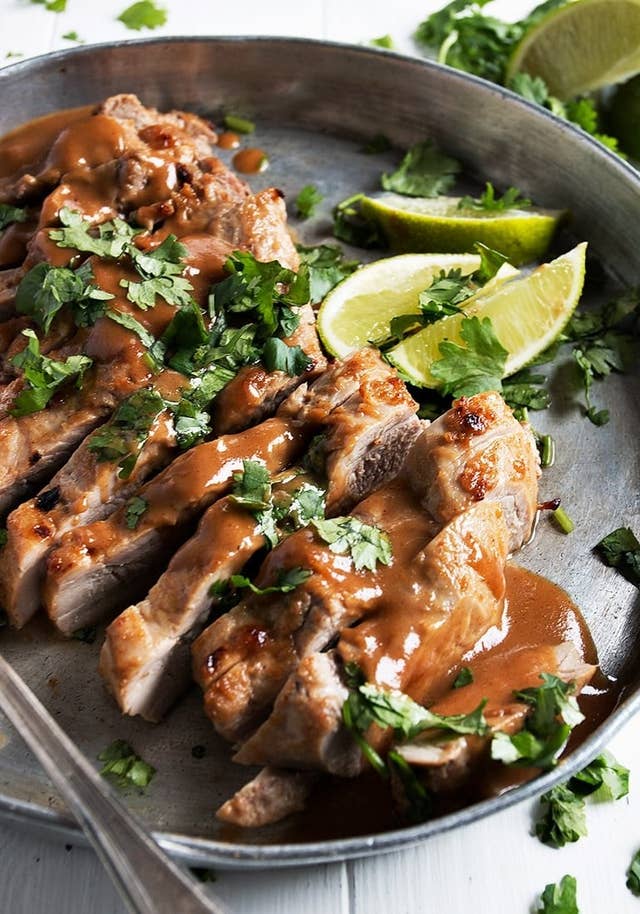 56 30 Minute Meals Perfect For Busy Weeknights This easy and simple honey roasted chicken and sweet potatoes skillet is everything you want in a hearty, comforting fall meal. 56 30 minute meals perfect for busy