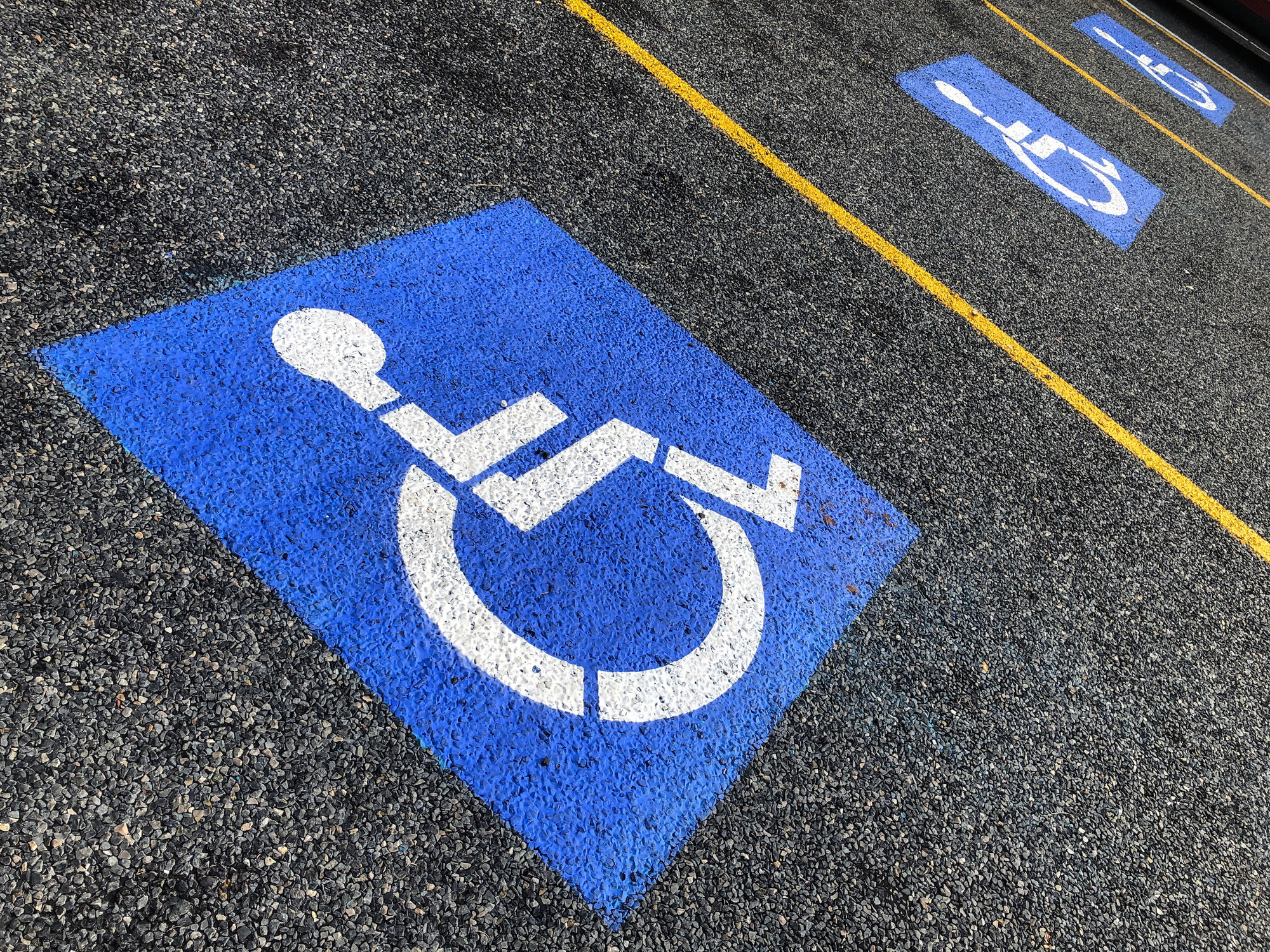A handicap parking sign