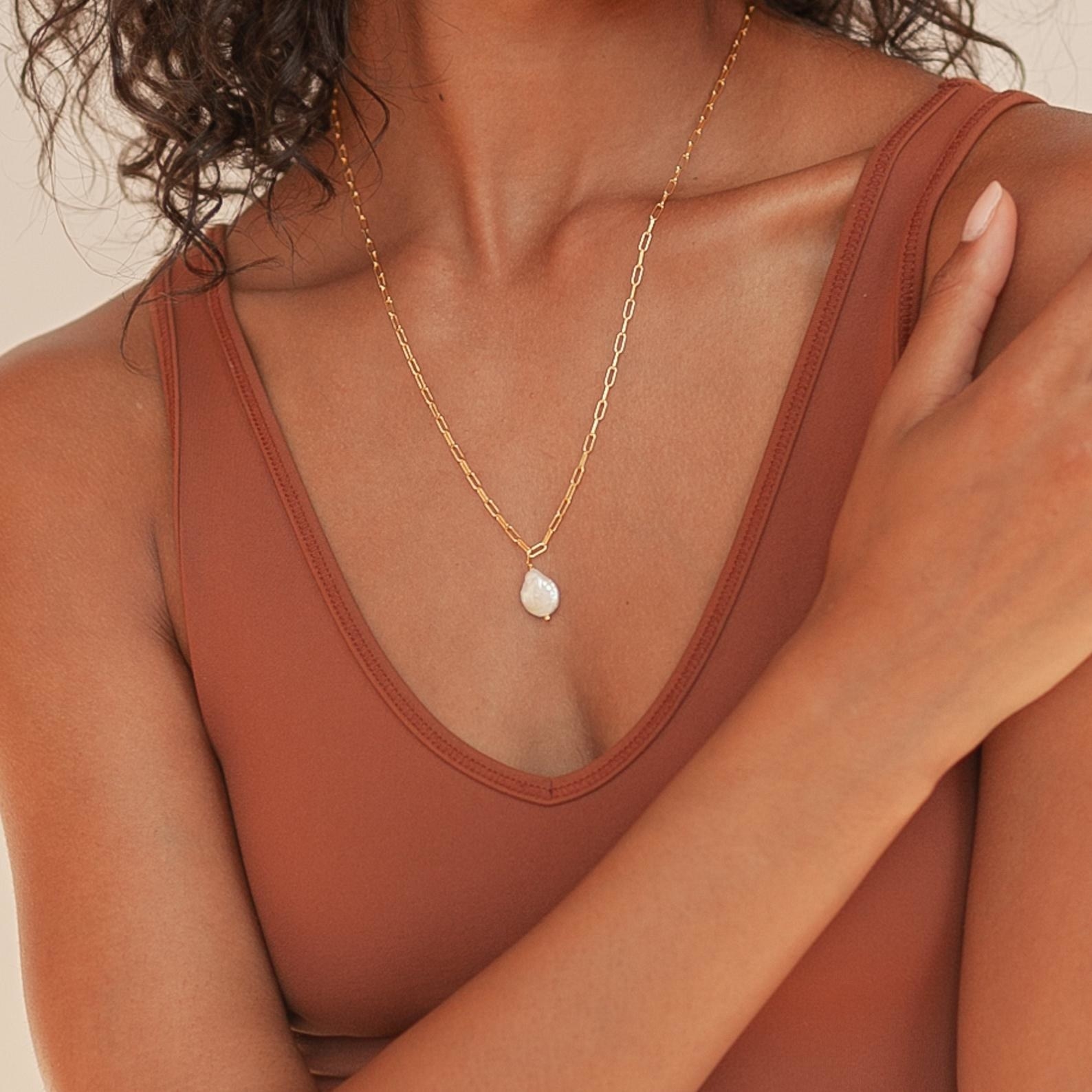 Baroque Pearl Pendant Necklace by Caitlyn Minimalist