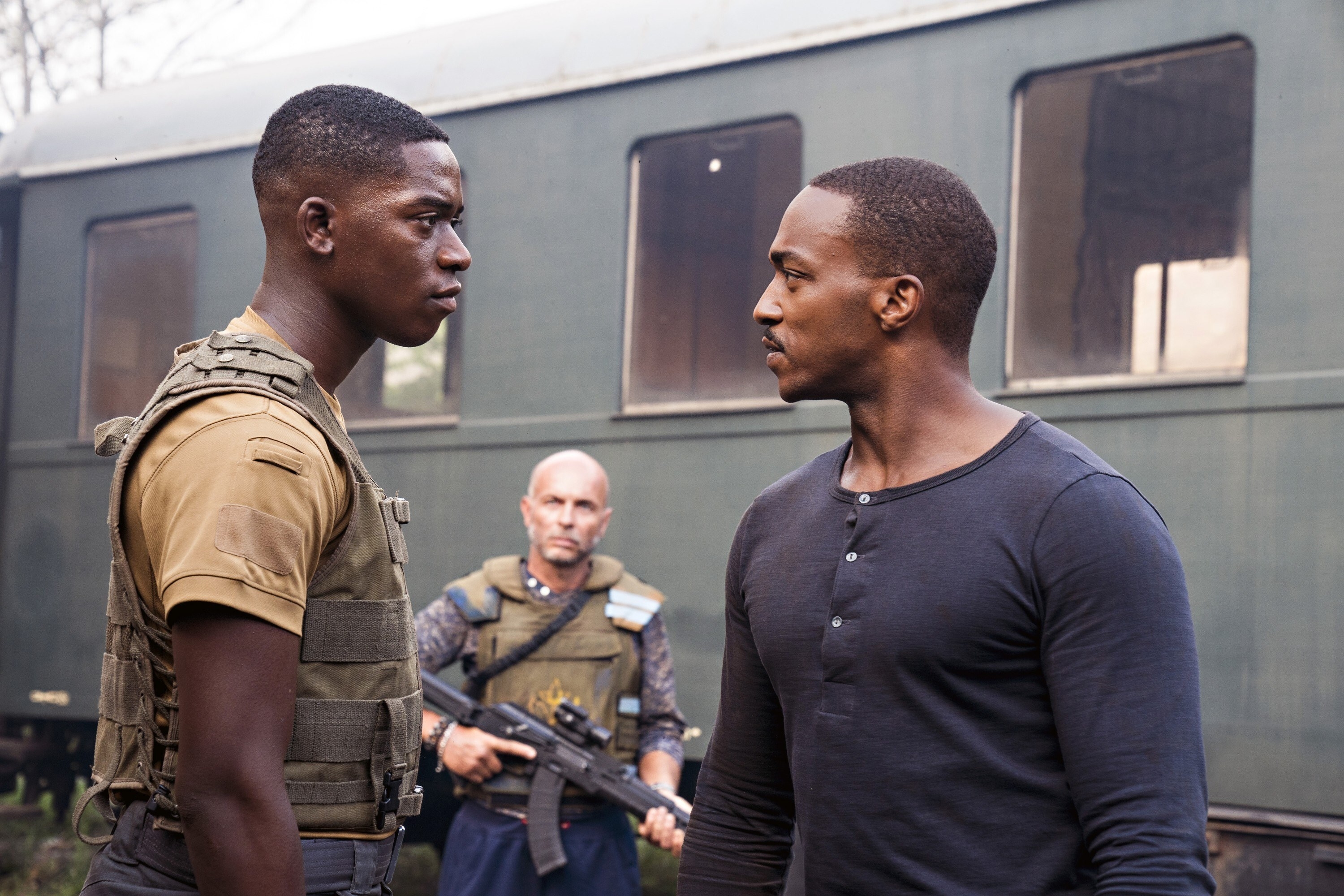 Damson Idris, Anthony Mackie in &quot;Outside the Wire&quot;