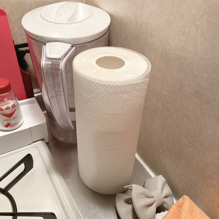 さすがニトリだわ 浮かせる キッチンペーパー収納 が感動モノの便利さでした