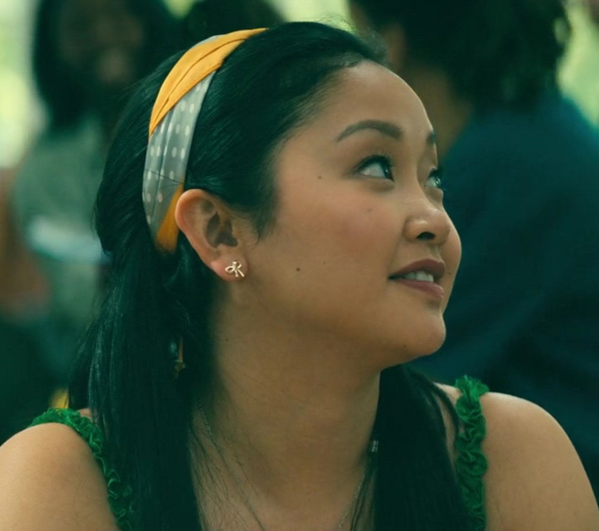 Lara Jean in green dress and yellow headband 