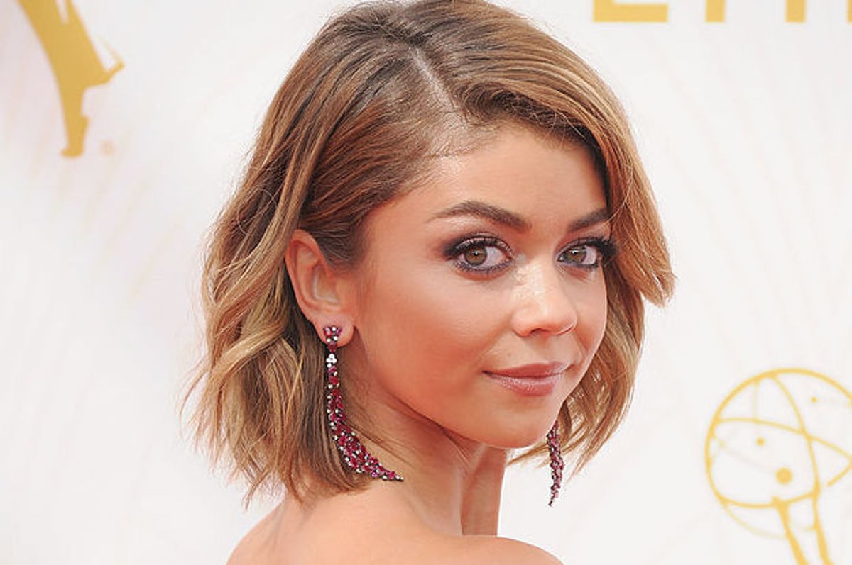 Sarah Hyland Dyed Her Hair Red And It's So Gorgeous