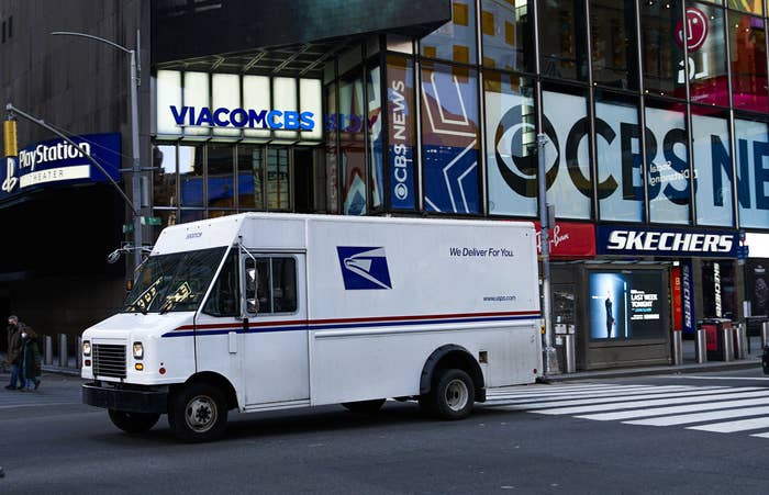 An old mail truck in New York City