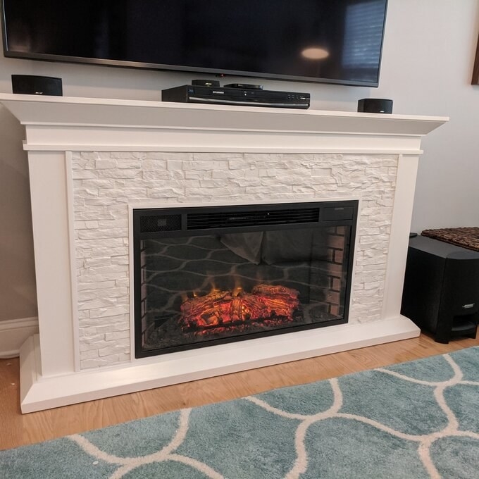 Review photo of the white TV stand