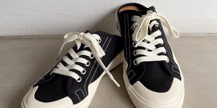 サンダルとスニーカーのいいとこ取りじゃん Zaraの 3990円シューズ がめっちゃ履きやすい