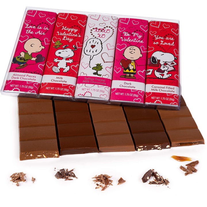 The Peanuts-themed Valentines Day chocolate gift box