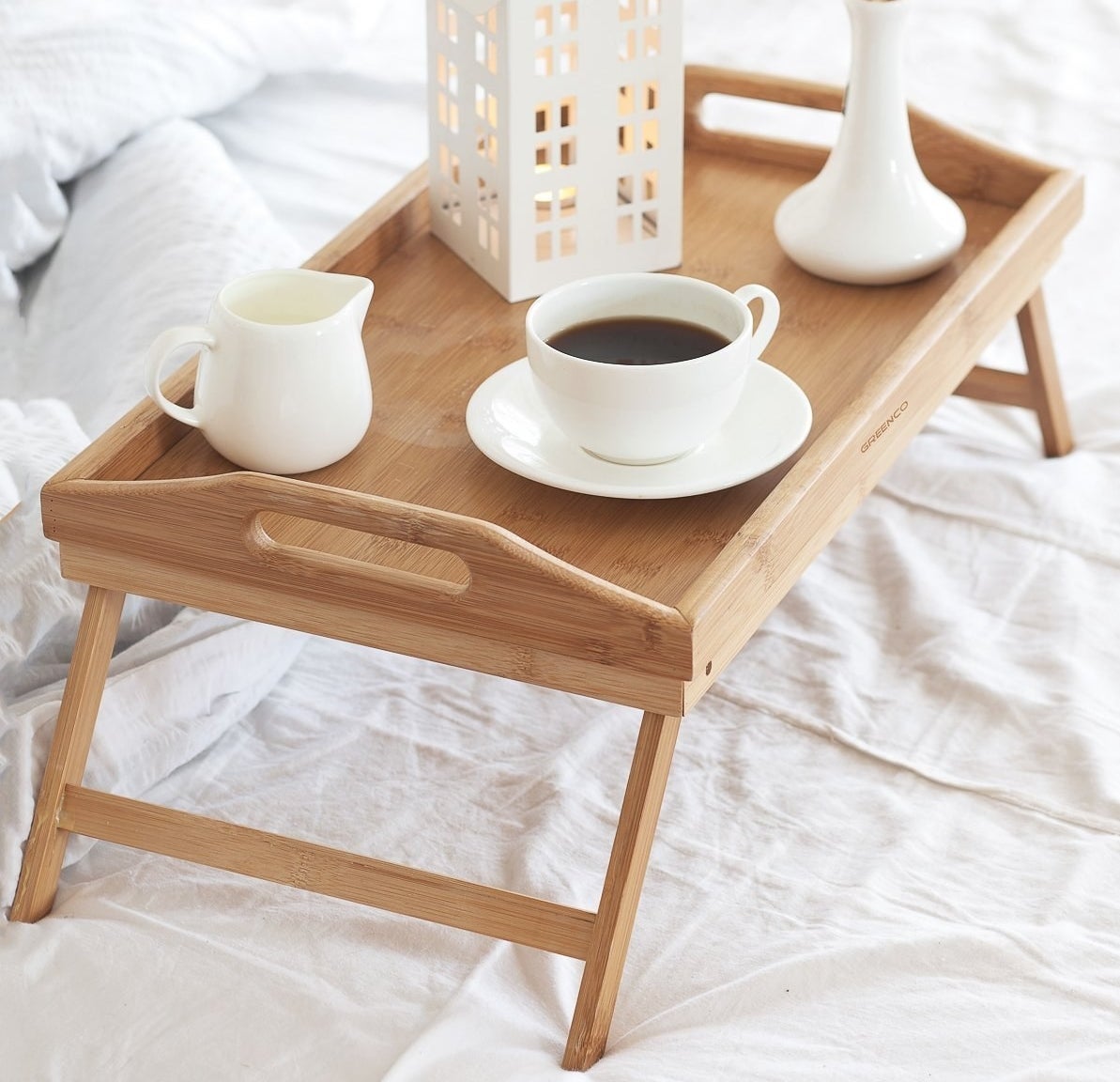 The foldable table placed in bed