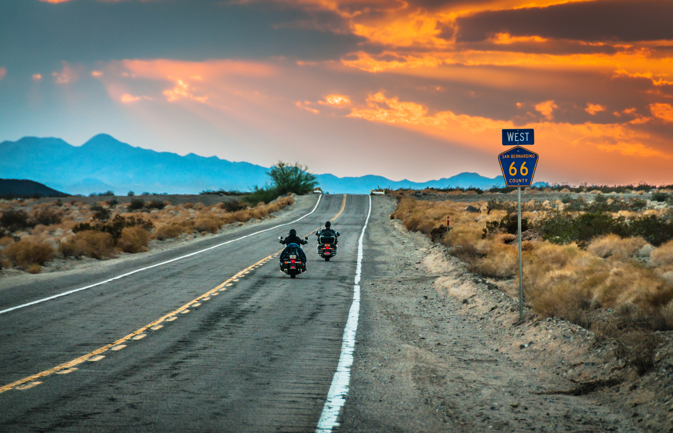 5.Head. west and cruise down Route 66. 