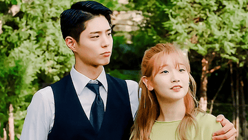Park Bo-gum asks Park So-dam a question and she smiles back at him