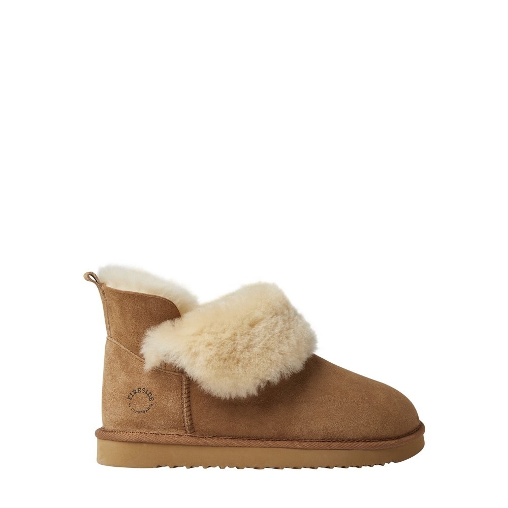 Beige faux-fur bootie slippers