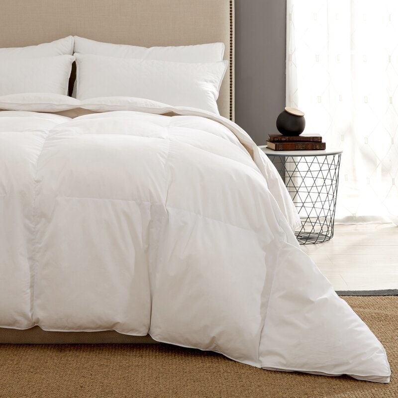 The white down duvet which has baffle box construction