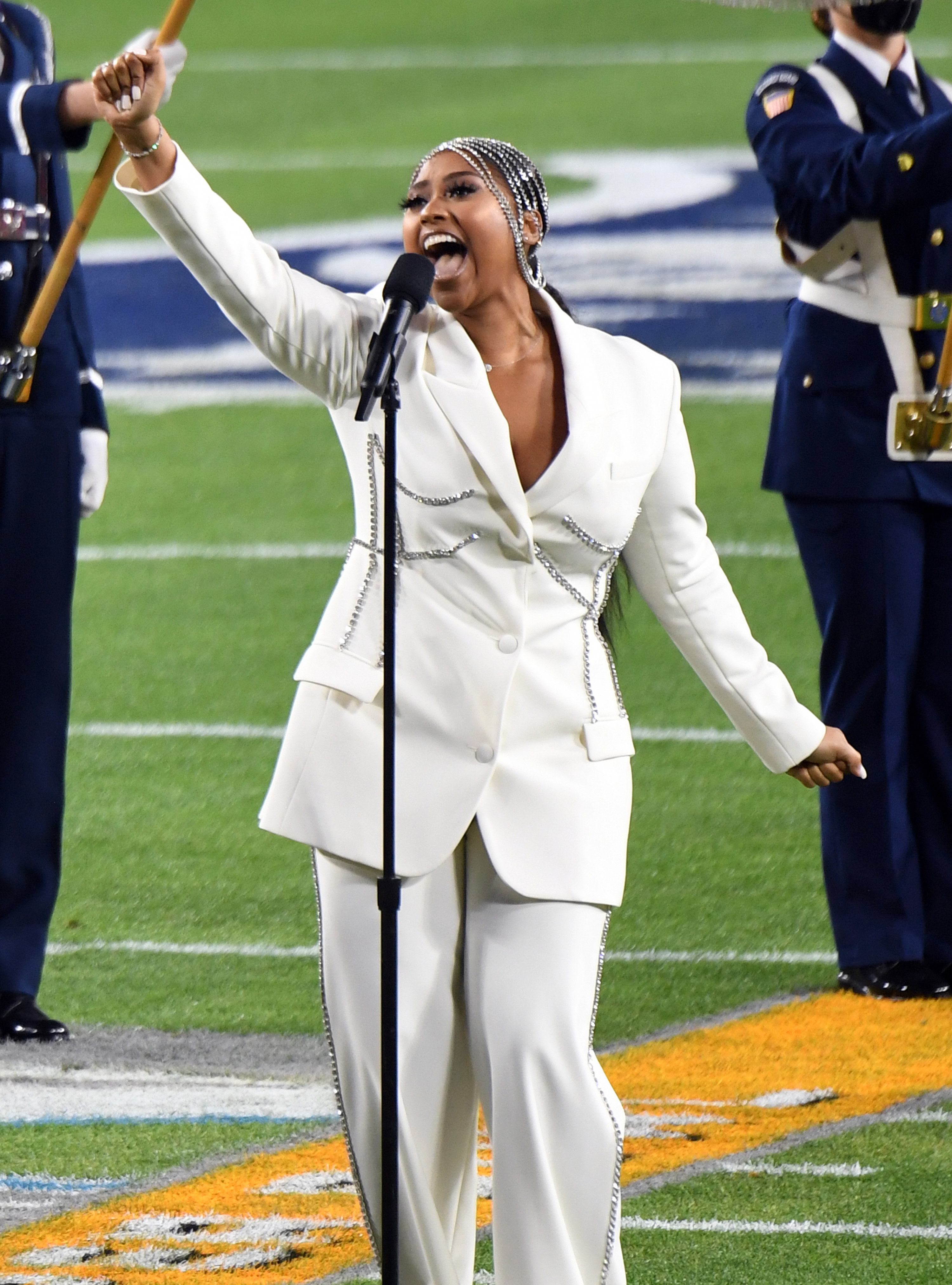 Super Bowl national anthem with Jazmine Sullivan, Eric Church shines