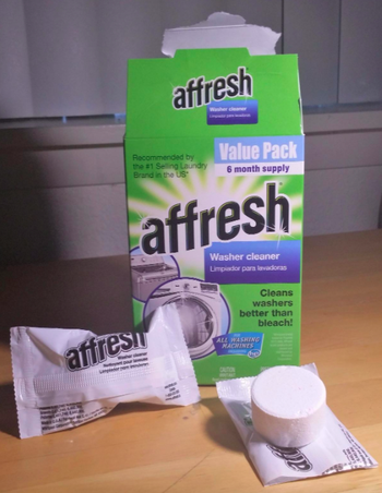 A customer review phot of the pack