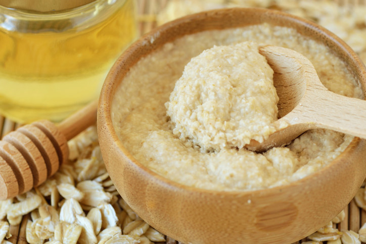 an oatmeal and honey mixture