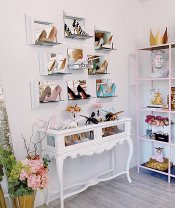 Reviewer photo of shoes displayed on the shelves 