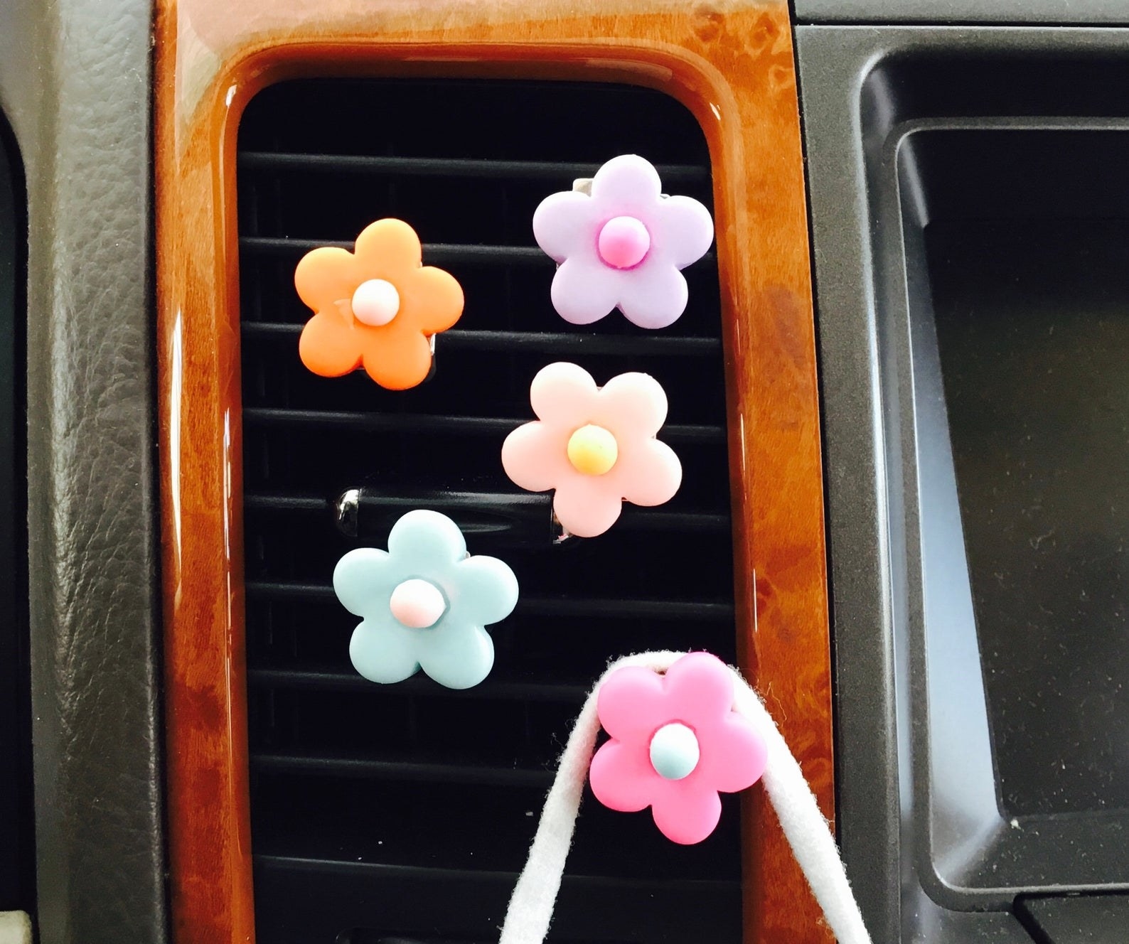 flower air vent clips