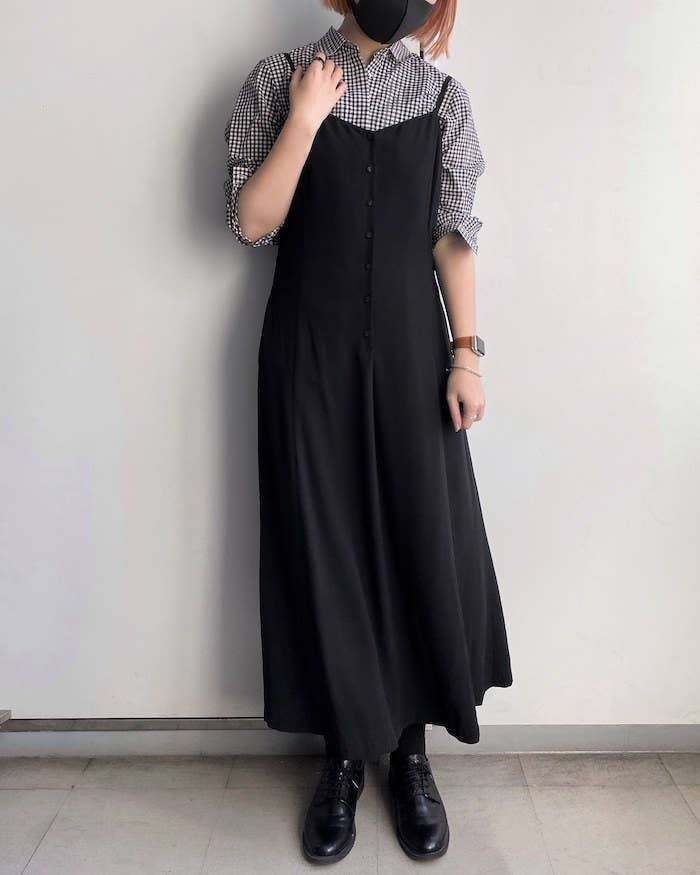 ウエストがきゅっと細見え ユニクロの キャミワンピース はロングシーズン使える優れものです