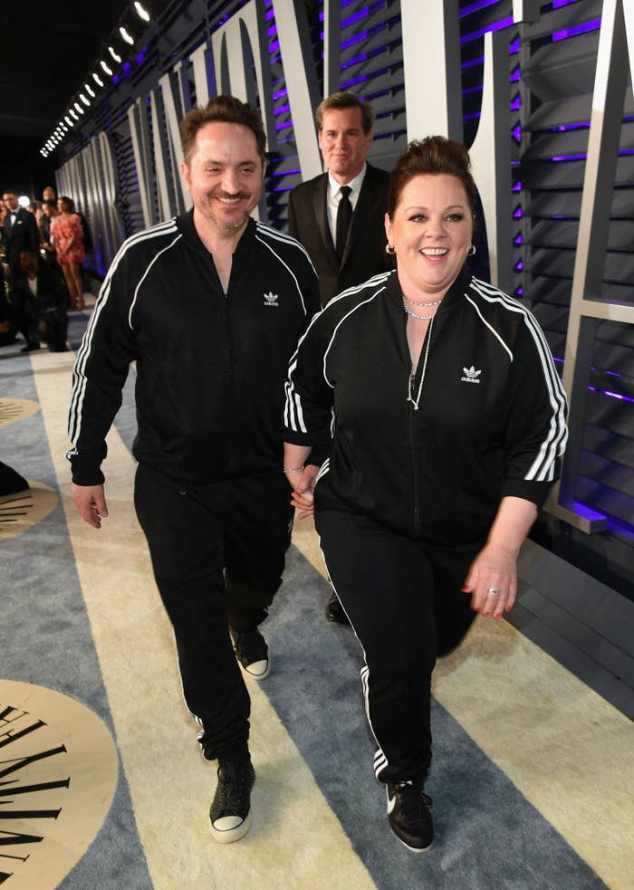 Ben and Melissa walk the red carpet hand in hand at the 2019 Vanity Fair Oscar Party