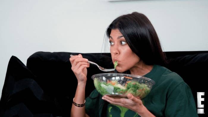 Kourtney Kardashian eats a massive bowl of lettuce on &quot;Keeping Up With the Kardashians&quot;