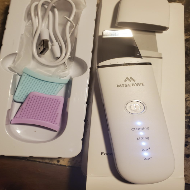 A customer review photo of the Skin Spatula